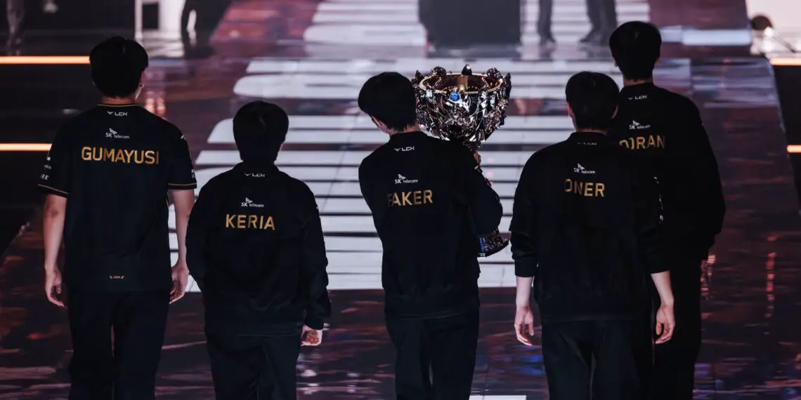 Worlds 2025 – Faker, après son 6e sacre avec T1 : « Aujourd’hui, je n’ai plus peur de perdre »
