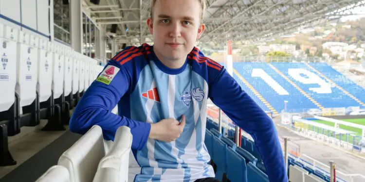 Côme se lance sur EA FC avec Anders Vejrgang