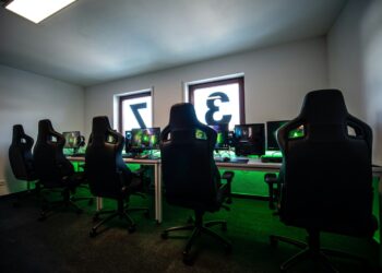 Peanut retrouve les légendes des ROX Tigers pour un affrontement épique en Corée