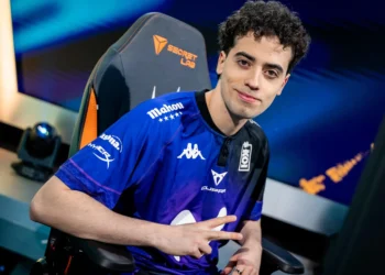 KOI blinde Alvaro jusqu’en 2027