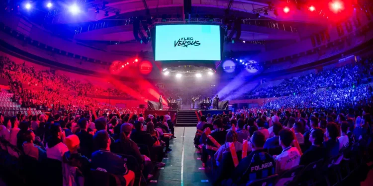 LEC Versus : près de 15 000 fans au rendez-vous à Barcelone