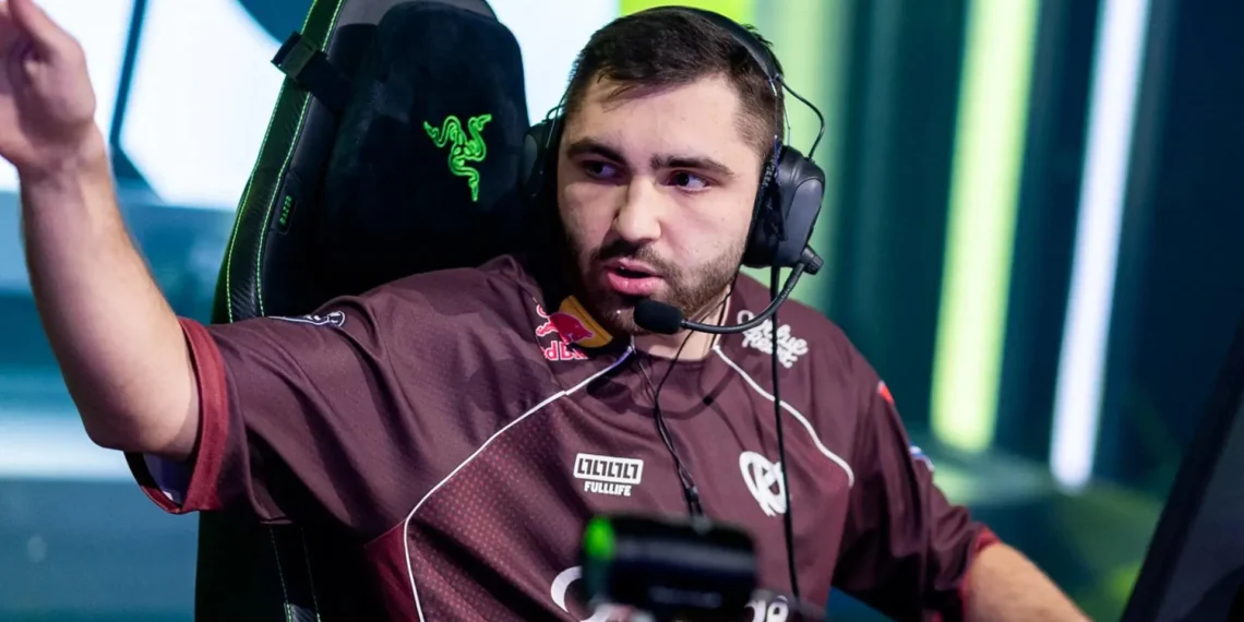 Sheydos envoyé sur le banc par la Karmine Corp ?