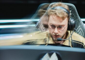 First Stand : LYON – LOUD en direct