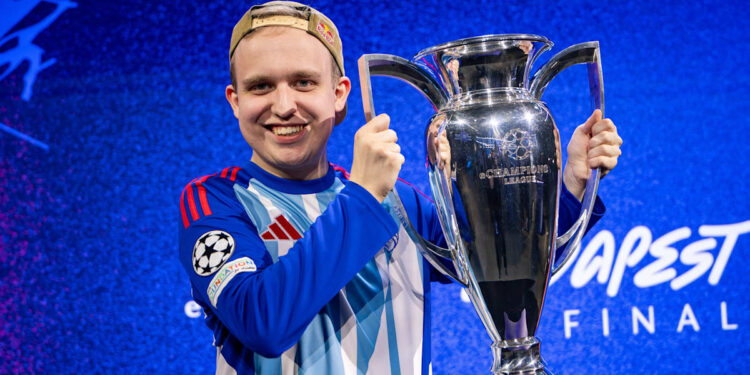 Vejrgang complète sa collection : le prodige danois remporte enfin l&rsquo;eChampions League