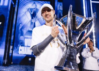 Rekkles a reçu sa bague de champion du monde avec T1