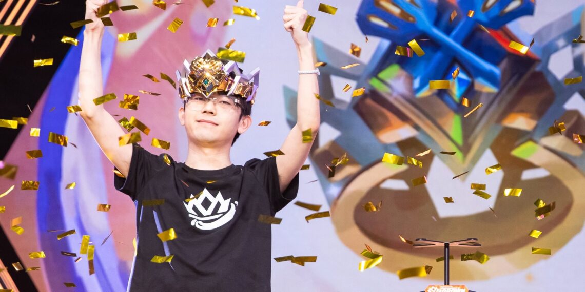 Huanmie entre dans la légende avec un deuxième titre de champion du monde sur TFT
