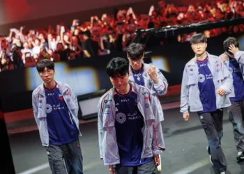 Faker après l&rsquo;élimination de T1 : « Nous n&rsquo;avons pas perdu parce que G2 était plus fort »